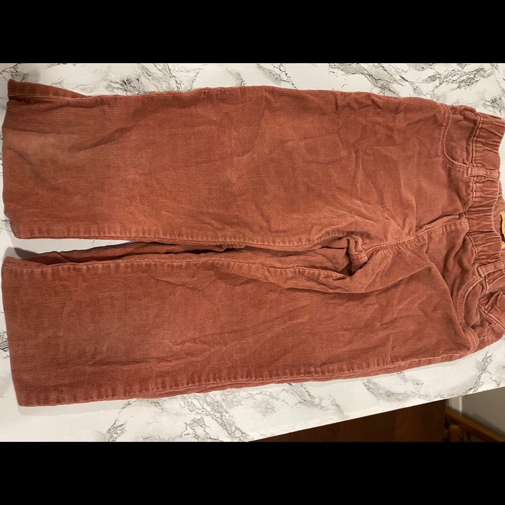 Zara - Picture 2 of 3
